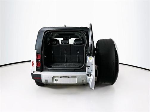2024 Land Rover Defender 130 S