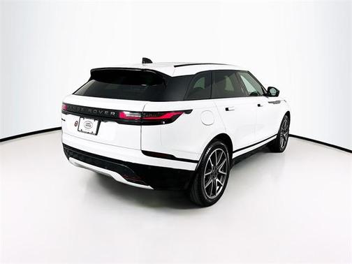 2026 Land Rover Range Rover Velar Dynamic SE