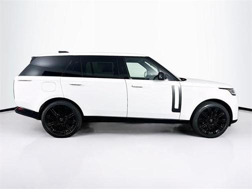 2025 Land Rover Range Rover P530 SE 7 Seat