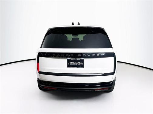 2025 Land Rover Range Rover P530 SE 7 Seat