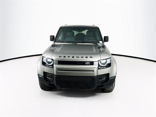 2025 Land Rover Defender P400 X-Dynamic SE