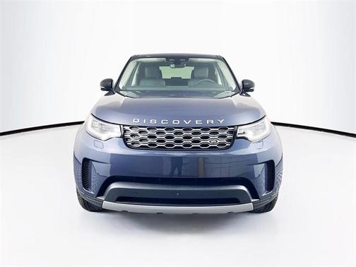2024 Land Rover Discovery P300 S