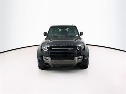 2024 Land Rover Defender P400 X-Dynamic SE
