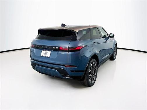 2026 Land Rover Range Rover Evoque Dynamic SE