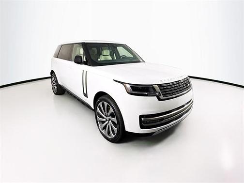2025 Land Rover Range Rover P400 SE 7 Seat
