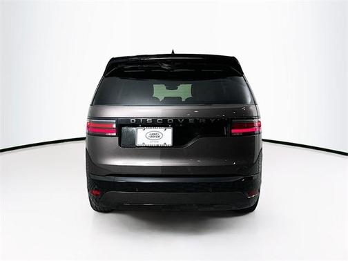2025 Land Rover Discovery P360 Dynamic SE