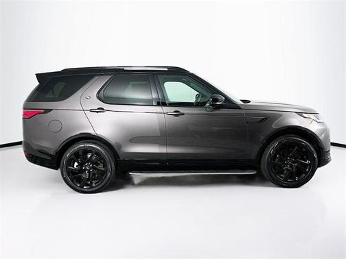 2025 Land Rover Discovery P360 Dynamic SE