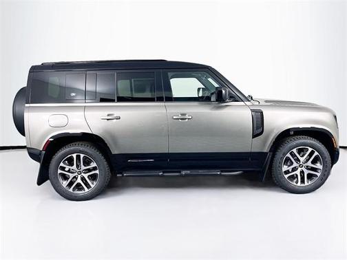 2024 Land Rover Defender P400 X-Dynamic SE
