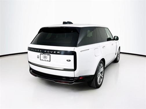 2023 Land Rover Range Rover P400 SE