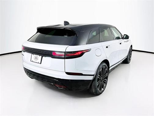 2026 Land Rover Range Rover Velar Dynamic SE