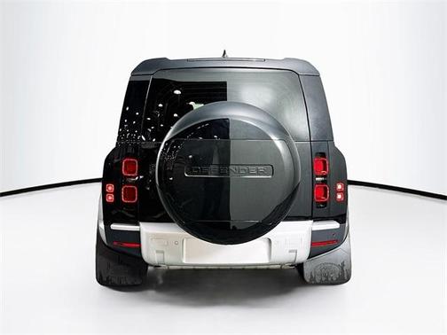 2025 Land Rover Defender P300