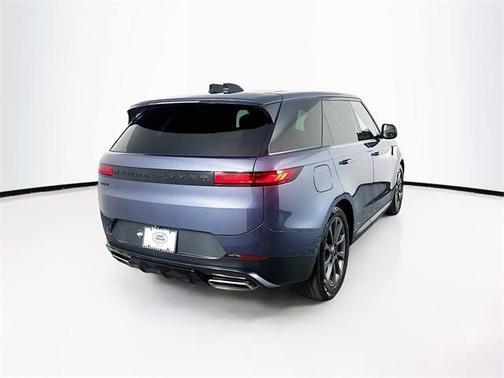 2025 Land Rover Range Rover Sport P360 SE