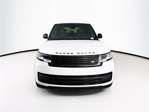 2025 Land Rover Range Rover P400 SE