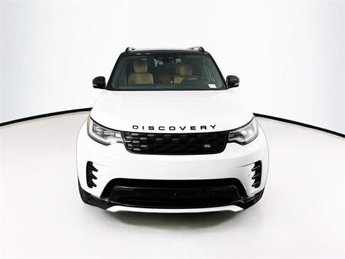 2026 Land Rover Discovery SE