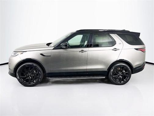 2024 Land Rover Discovery P300 Dynamic SE