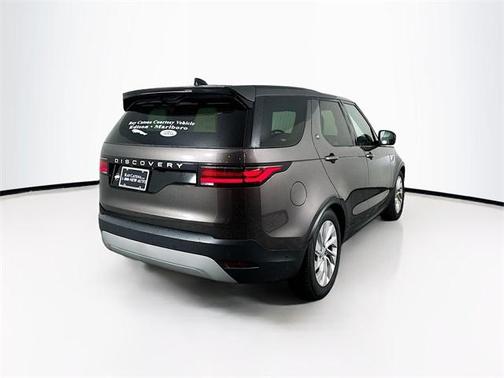 2024 Land Rover Discovery P300 S
