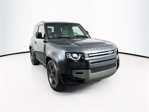 2024 Land Rover Defender P400 X-Dynamic SE