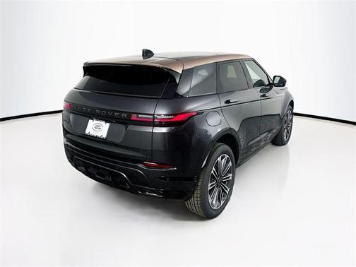 2026 Land Rover Range Rover Evoque Dynamic SE