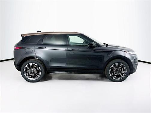 2026 Land Rover Range Rover Evoque Dynamic SE