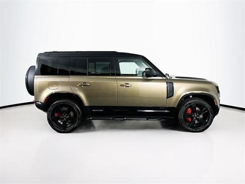 2025 Land Rover Defender P400 X
