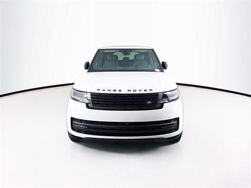 2025 Land Rover Range Rover P400 SE