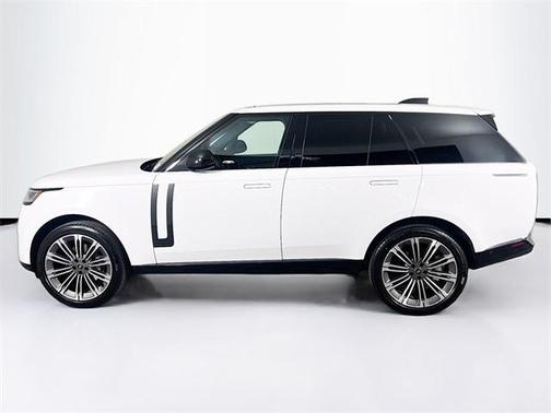 2025 Land Rover Range Rover P400 SE