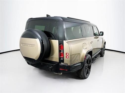 2025 Land Rover Defender P400 X-Dynamic SE