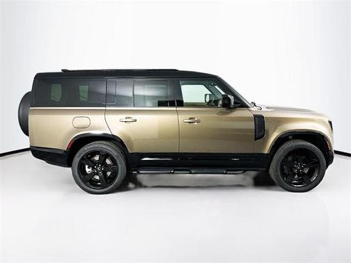 2025 Land Rover Defender P400 X-Dynamic SE