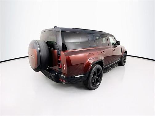 2025 Land Rover Defender P400 X-Dynamic SE