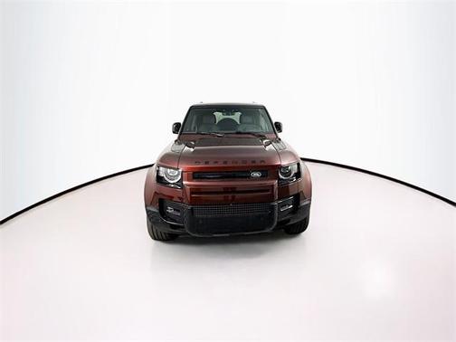 2025 Land Rover Defender P400 X-Dynamic SE