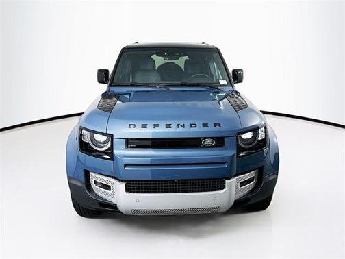 2025 Land Rover Defender P300