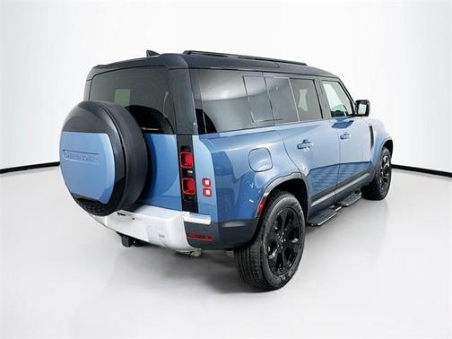 2025 Land Rover Defender P300