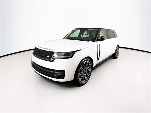 2025 Land Rover Range Rover P400 SE 7 Seat