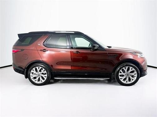 2026 Land Rover Discovery Tempest Edition