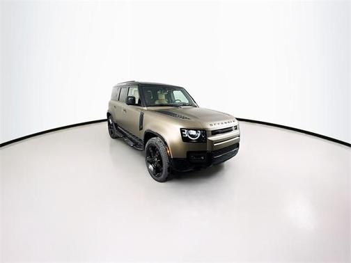 2025 Land Rover Defender P400 X-Dynamic SE