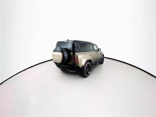 2025 Land Rover Defender P400 X-Dynamic SE