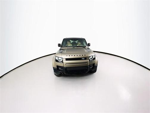 2025 Land Rover Defender P400 X-Dynamic SE