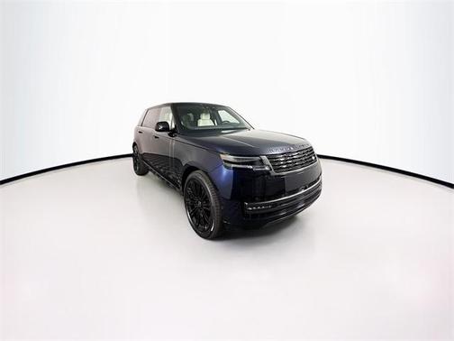 2025 Land Rover Range Rover P530 SE 7 Seat