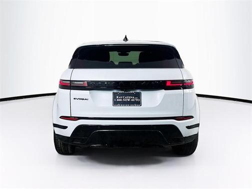 2026 Land Rover Range Rover Evoque Dynamic SE