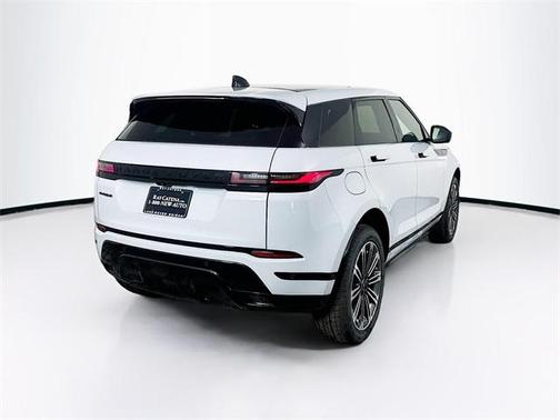 2026 Land Rover Range Rover Evoque Dynamic SE
