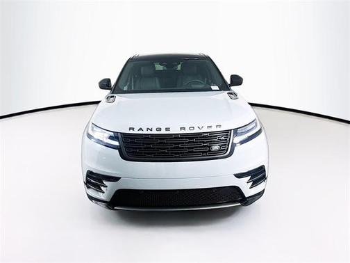 2026 Land Rover Range Rover Velar Dynamic SE