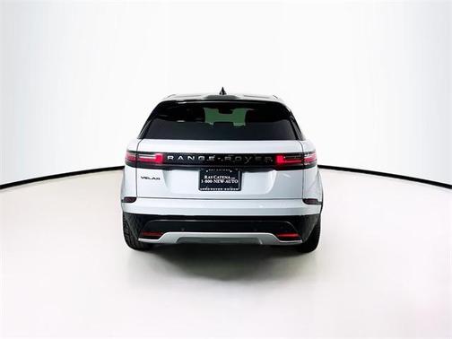 2026 Land Rover Range Rover Velar Dynamic SE