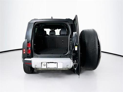 2024 Land Rover Defender P400 S