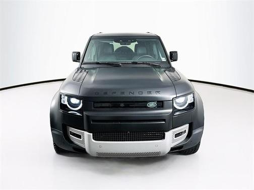 2024 Land Rover Defender P400 S