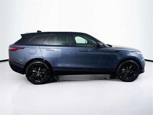 2026 Land Rover Range Rover Velar Dynamic SE