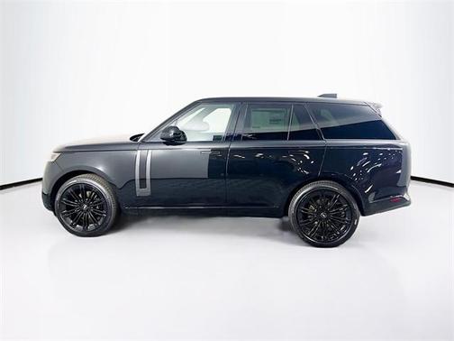 2025 Land Rover Range Rover P400 SE