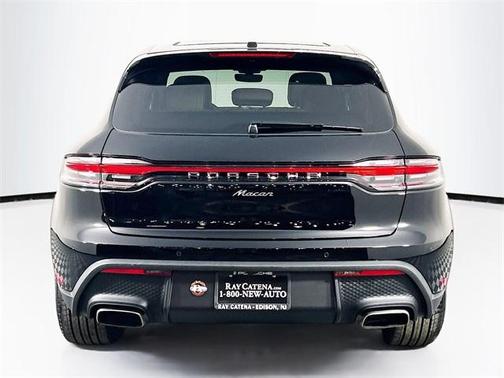 2025 Porsche Macan