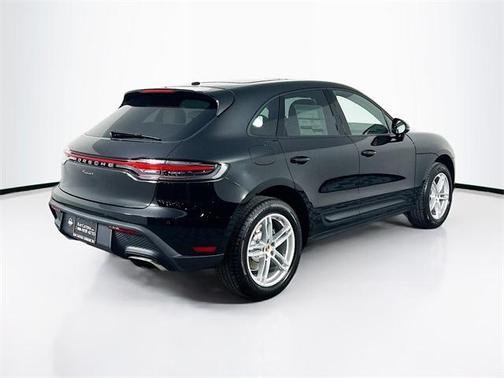 2025 Porsche Macan