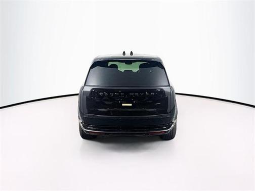 2025 Land Rover Range Rover P400 SE 7 Seat