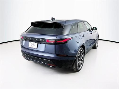 2026 Land Rover Range Rover Velar Dynamic SE